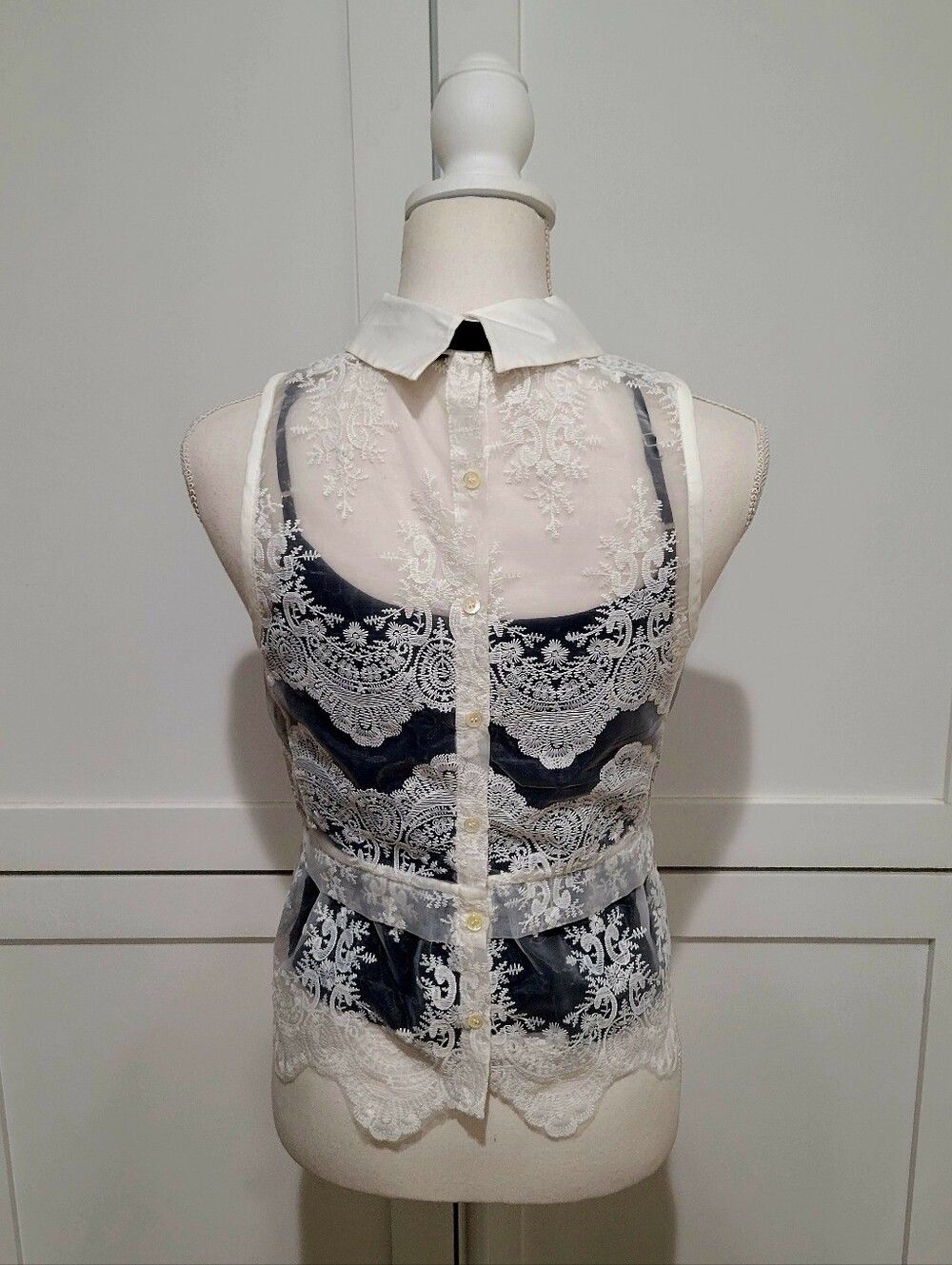 Marissa Webb Formal White Lace Sleeveless Pintuck Tuxedo Top w/Black Tank | S - Picture 5 of 8